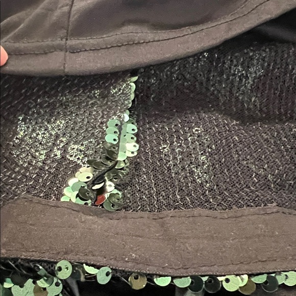 Lulu's Emerald Sequin Dress NWT. Size M fits more like a small - Picture 10 of 11